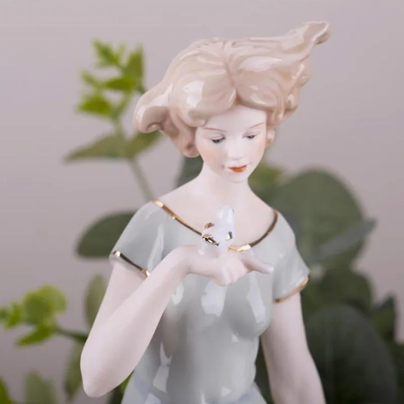 Europe Ceramic Beauty Figurine - Nutcracker Figurine recensie en prijs